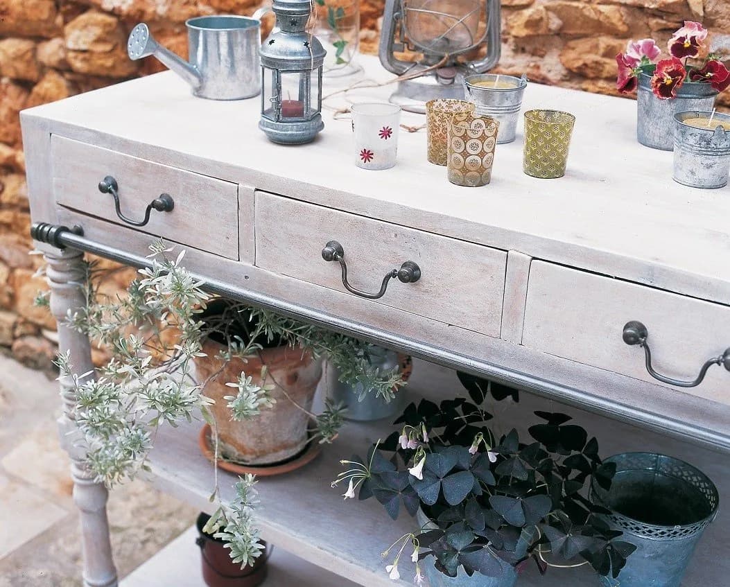 Jak malować meble, aby uzyskać profesjonalny efekt bez błędów