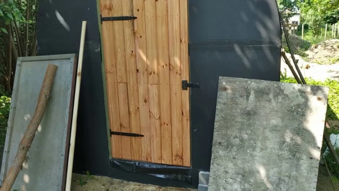 Jak zrobić drzwi do piwnicy - proste kroki i najlepsze materiały